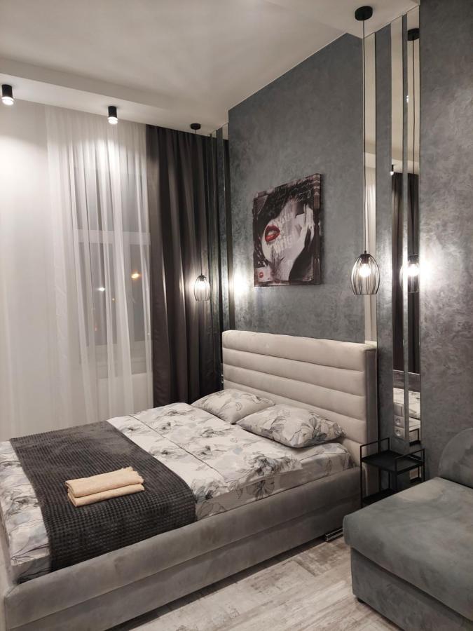 Однокомнатная Форум-Центр Apartment ลวีฟ ภายนอก รูปภาพ