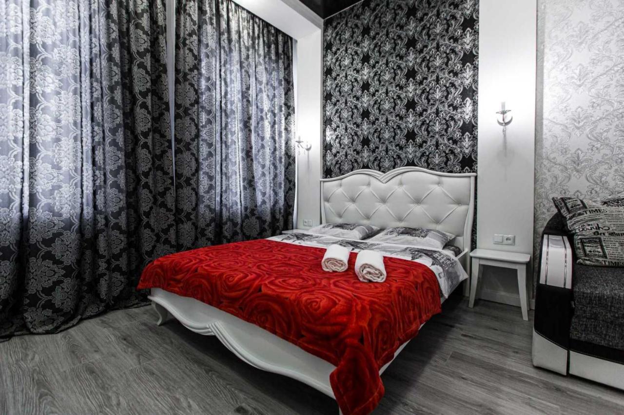 Однокомнатная Форум-Центр Apartment ลวีฟ ภายนอก รูปภาพ