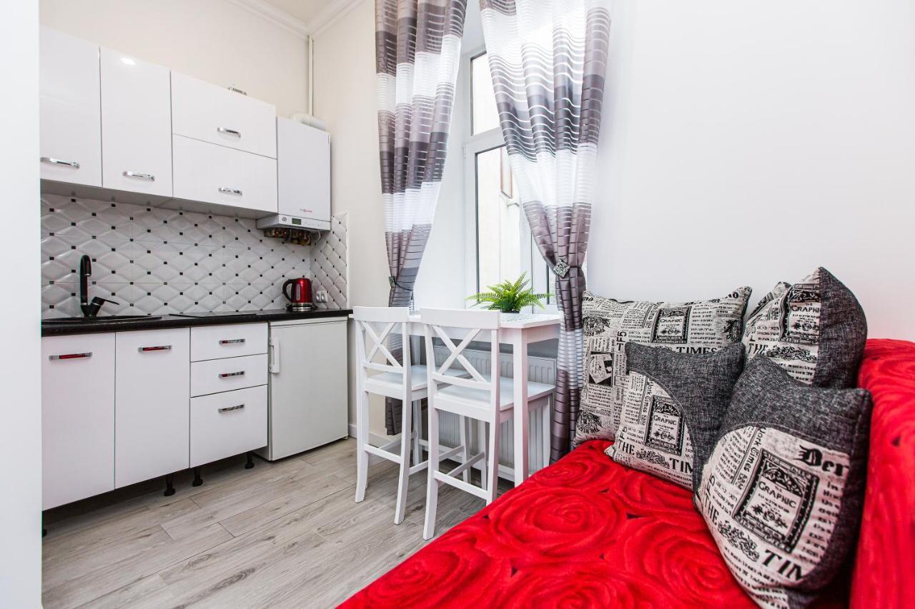 Однокомнатная Форум-Центр Apartment ลวีฟ ภายนอก รูปภาพ