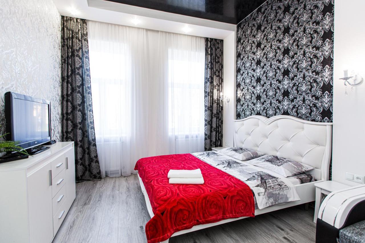 Однокомнатная Форум-Центр Apartment ลวีฟ ภายนอก รูปภาพ