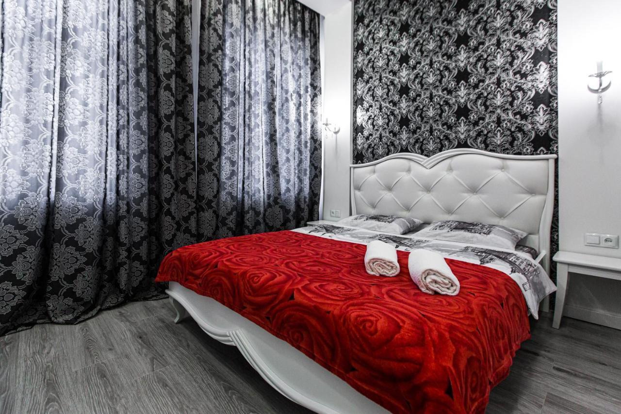 Однокомнатная Форум-Центр Apartment ลวีฟ ภายนอก รูปภาพ